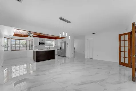 2900 SW 98th Avenue Miami FL 33165