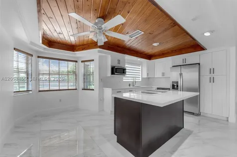 2900 SW 98th Avenue Miami FL 33165