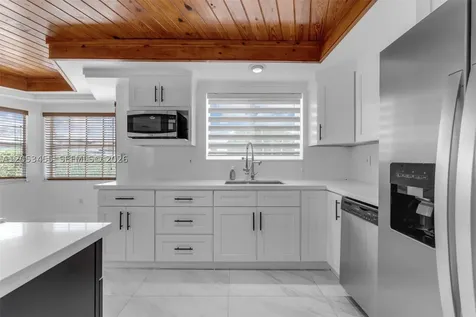 2900 SW 98th Avenue Miami FL 33165