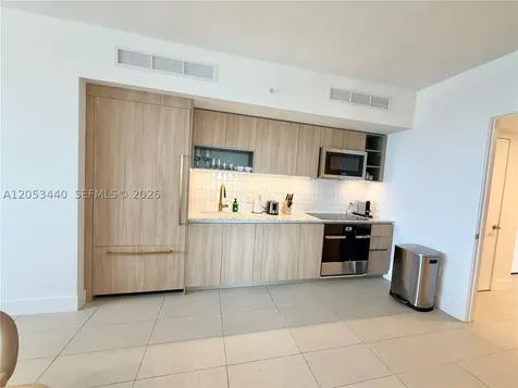 159 NE 6th Street Miami FL 33132