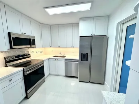 105-107 NE 30th Court Wilton Manors FL 33334