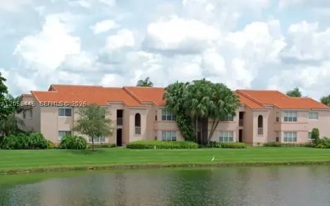 3310 N Pinewalk Drive N Margate FL 33063