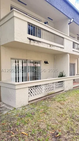 9360 SW 87th Avenue Miami FL 33176