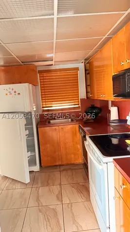 9360 SW 87th Avenue Miami FL 33176
