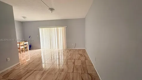 9360 SW 87th Avenue Miami FL 33176