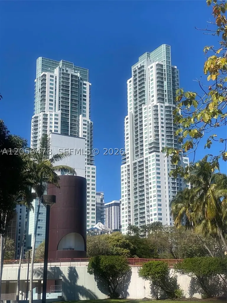 Miami FL 33132
