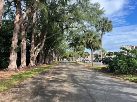 9451 Evergreen Place Davie FL 33324