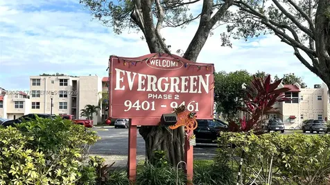 9451 Evergreen Place Davie FL 33324