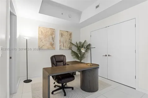 851 NE 1st Avenue Miami FL 33132