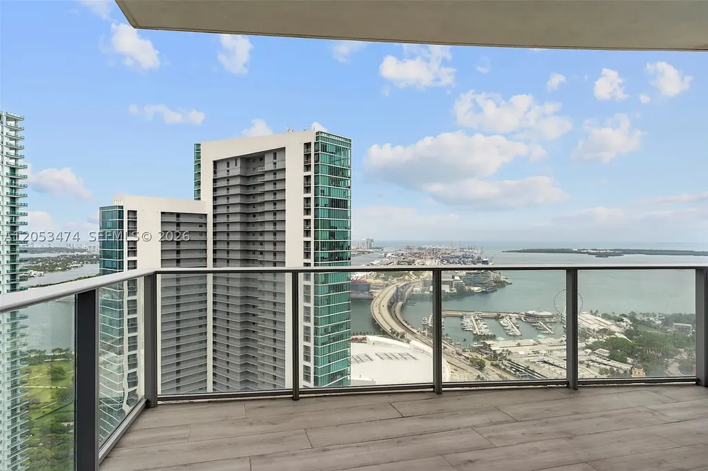 851 NE 1st Avenue Miami FL 33132