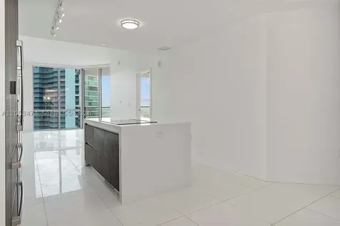 851 NE 1st Avenue Miami FL 33132