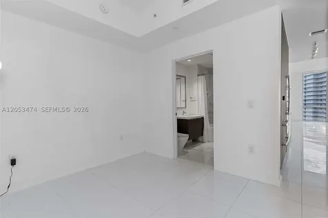851 NE 1st Avenue Miami FL 33132