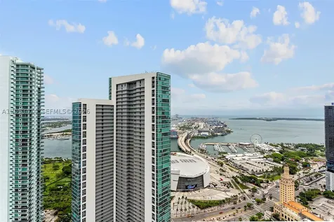 851 NE 1st Avenue Miami FL 33132