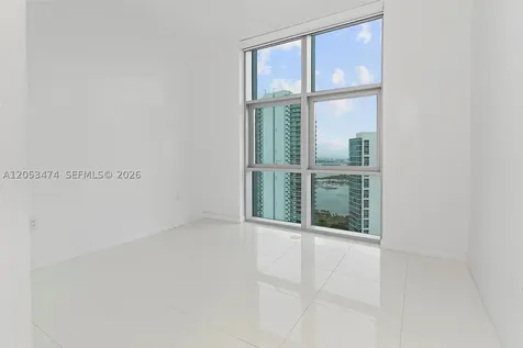 851 NE 1st Avenue Miami FL 33132