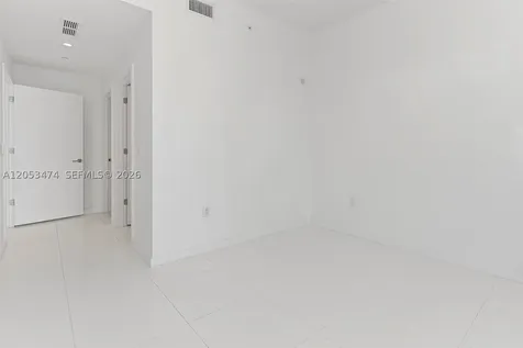 851 NE 1st Avenue Miami FL 33132
