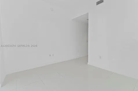 851 NE 1st Avenue Miami FL 33132