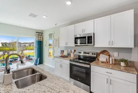 6518 Equinox Lane North Fort Myers FL 33917