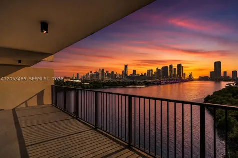 1000 Venetian Way Miami Beach FL 33139