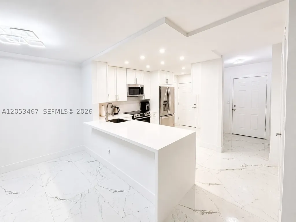 1750 NE 191st Street Miami FL 33179