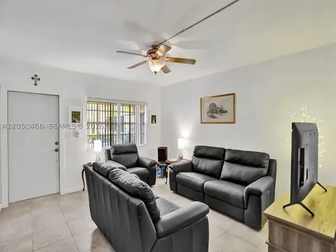 2040 NW 81st Avenue Pembroke Pines FL 33024