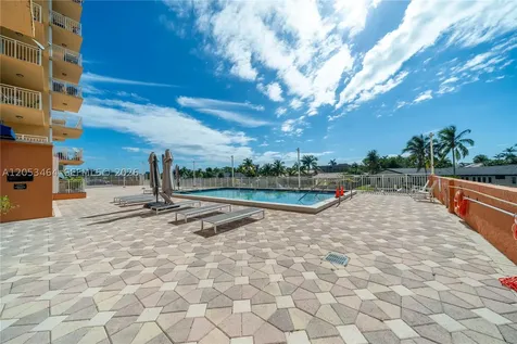 2450 NE 135th Street North Miami FL 33181