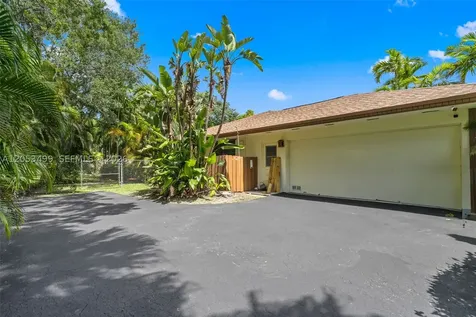 11440 SW 94th Avenue Miami FL 33176