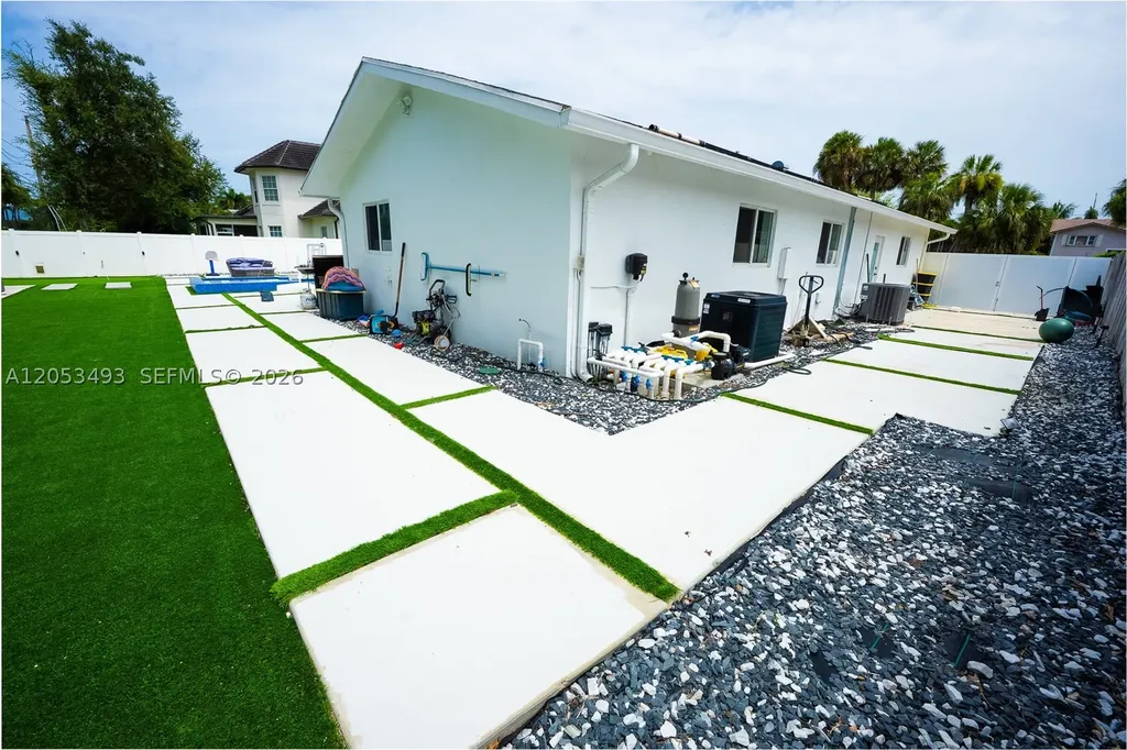 1061 SW 18th Street Boca Raton FL 33486