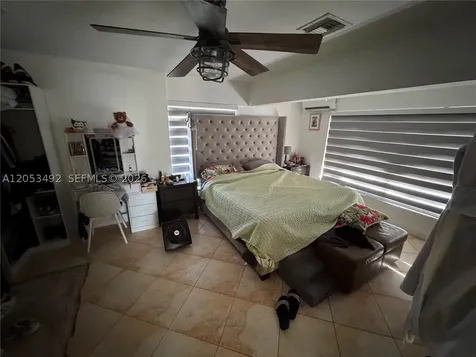 1941 NW 33rd Street Oakland Park FL 33309