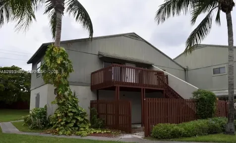 31 Crossings Circle Boynton Beach FL 33435