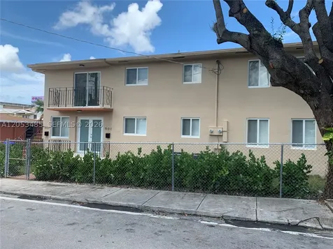 901 NW 22nd Court Miami FL 33125