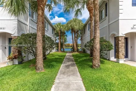 2833 SW 82nd Avenue Miramar FL 33025