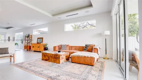 3524 SW 25th Terrace Miami FL 33133