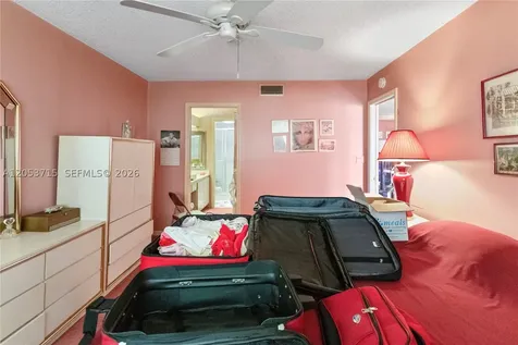 10830 W Clairmont Circle Tamarac FL 33321