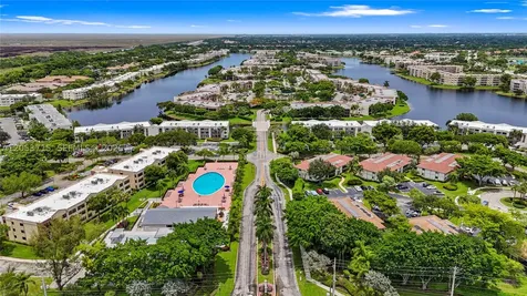 10830 W Clairmont Circle Tamarac FL 33321