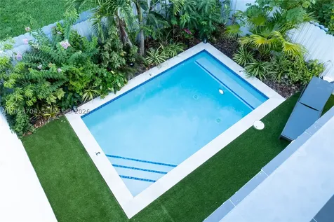 3524 SW 25th Terrace Miami FL 33133
