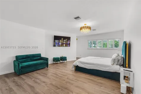 2424 NE 18th Avenue Wilton Manors FL 33305