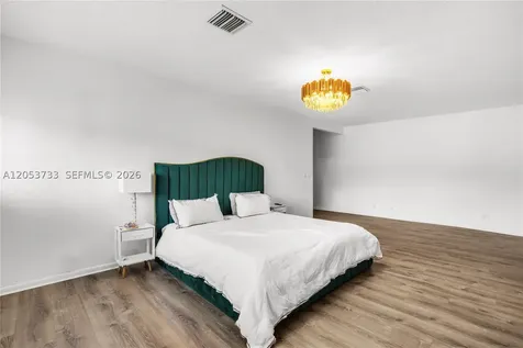 2424 NE 18th Avenue Wilton Manors FL 33305