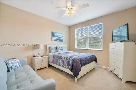 2851 W Prospect Road Tamarac FL 33309