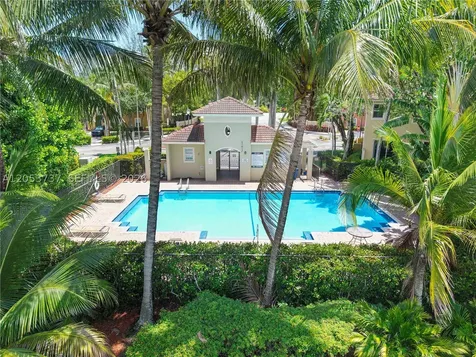 2851 W Prospect Road Tamarac FL 33309