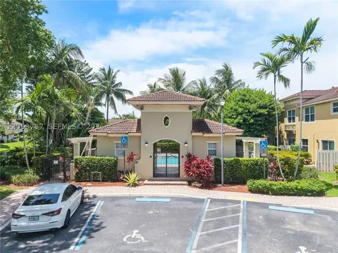 2851 W Prospect Road Tamarac FL 33309