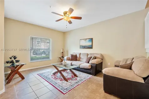 2851 W Prospect Road Tamarac FL 33309