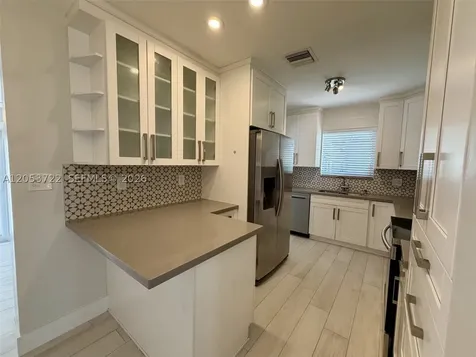 6320 SW 24th Street Miami FL 33155