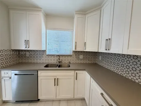 6320 SW 24th Street Miami FL 33155