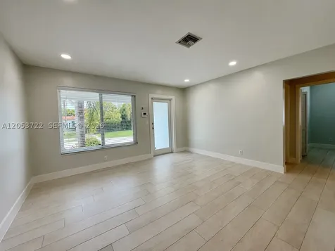 6320 SW 24th Street Miami FL 33155