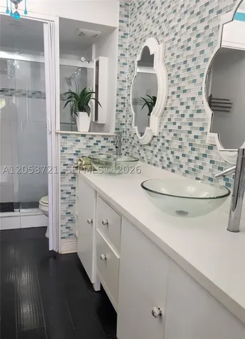 3811 NW 84th Avenue Sunrise FL 33351