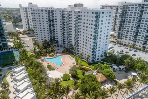 3001 S Ocean Drive Hollywood FL 33019