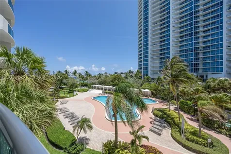 3001 S Ocean Drive Hollywood FL 33019