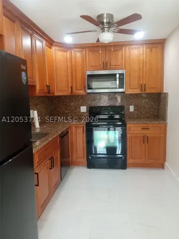 6123 SW 4th Place Margate FL 33068