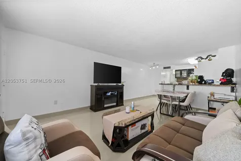 4011 N Meridian Avenue Miami Beach FL 33140