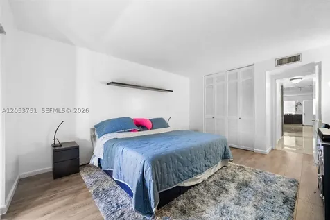 4011 N Meridian Avenue Miami Beach FL 33140